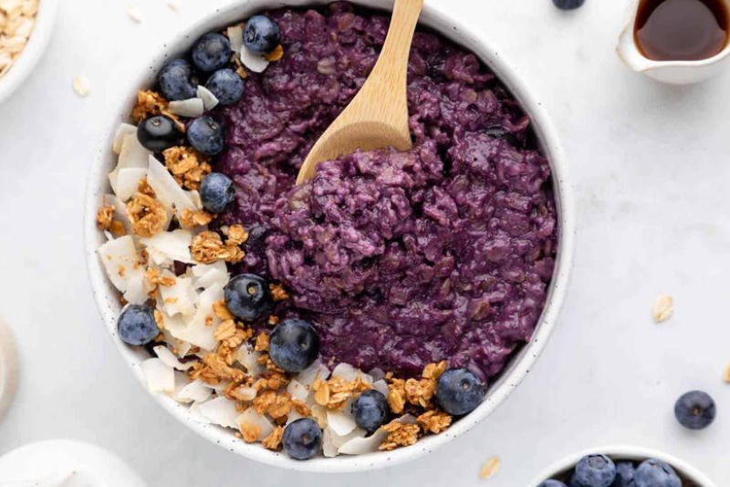 Blueberry Almond Crumble Oats