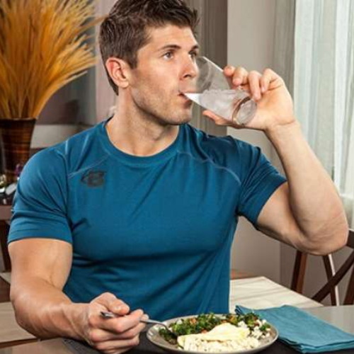 Is Drinking Water Between Meals Good for You?