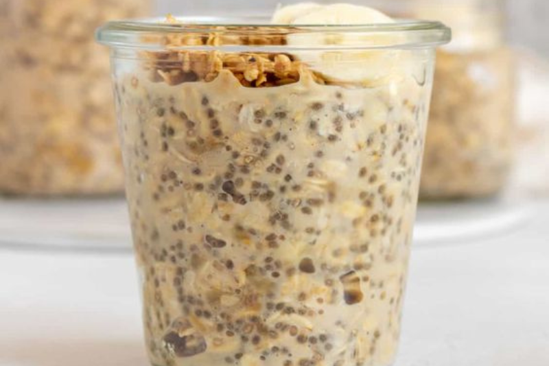 Banana & Hazelnut Overnight Oats