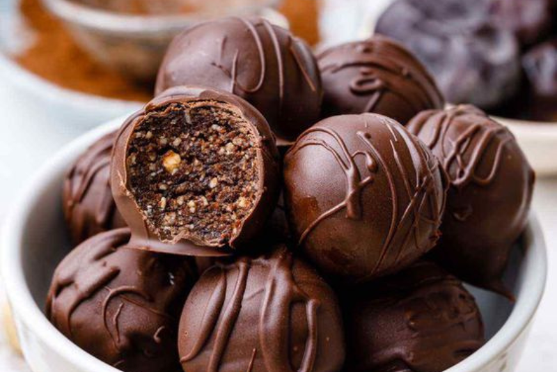 Dark Chocolate Energy Balls